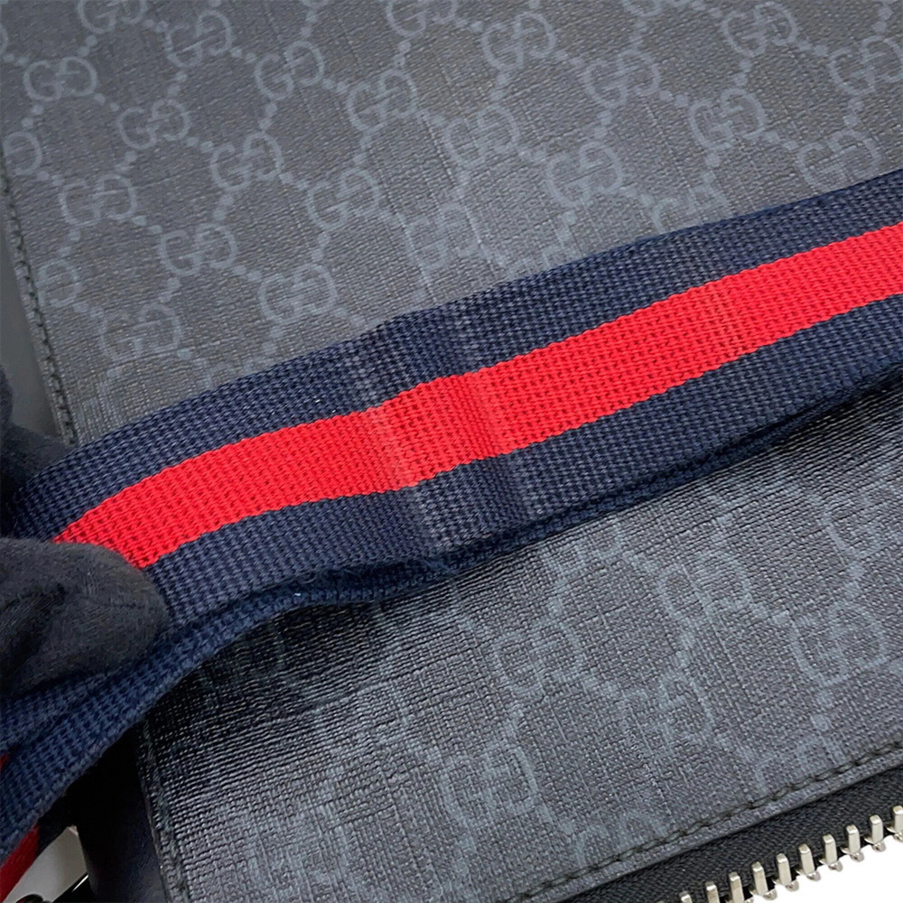 GUCCI Authentic Black Shoulder Bag - Picture 12 of 16
